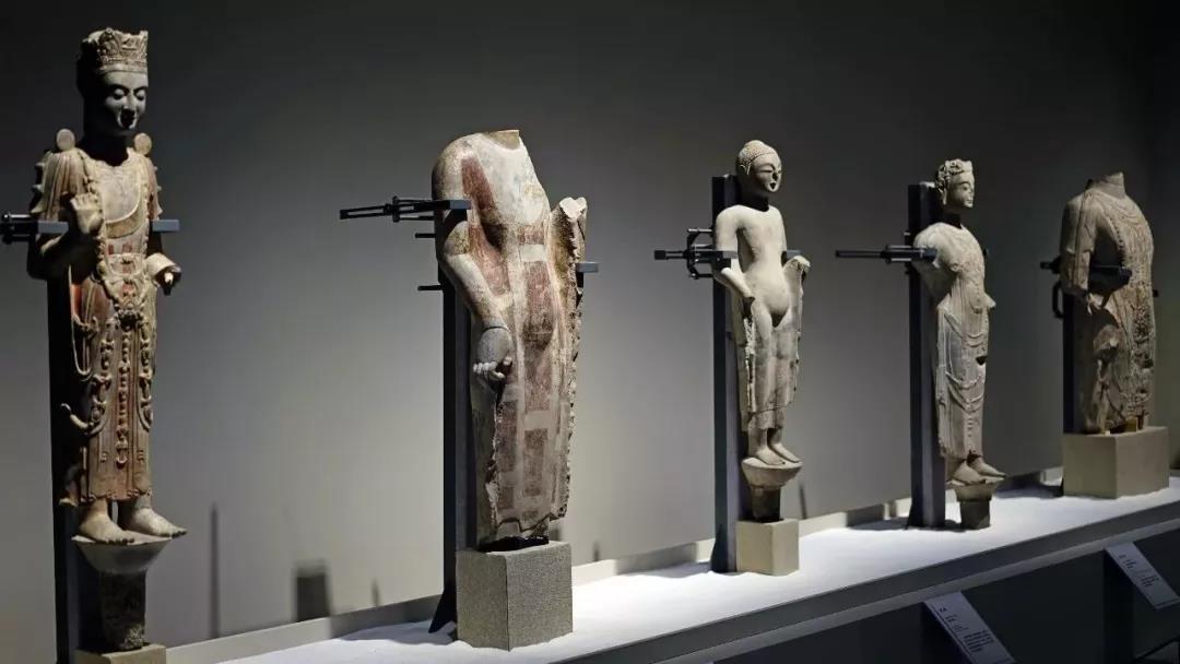PG娱乐作·撰未来 | 揭秘《梵天东土·并蒂莲花》中印雕塑艺术展!