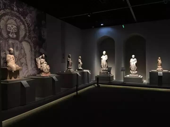 PG娱乐作·撰未来 | 揭秘《梵天东土·并蒂莲花》中印雕塑艺术展!